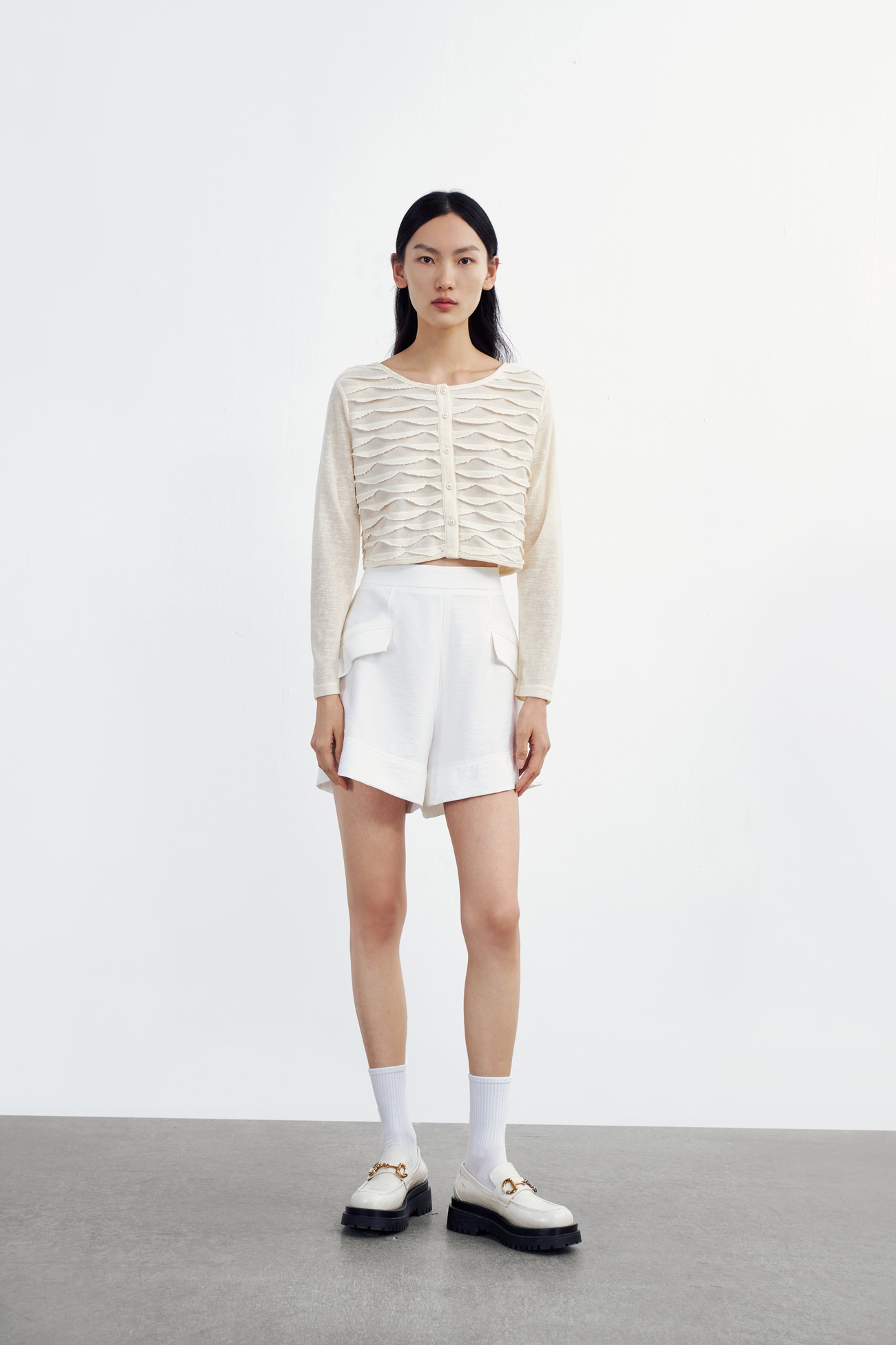 春 レディース カジュアル スタイル レース ラミネート ラウンドネック 長袖 Tシャツ ヌードアプリコット S M L トップス シャツ 袖あり 長袖 かわいい 大人可愛い きれいめ シンプル 大人