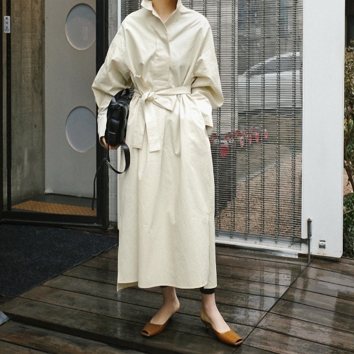 レディース ワンピース シャツワンピ フレア 膝下 ロング 長袖 ボリューム袖 ドロップショルダー Vネック 襟付き ストレート Iライン オーバーサイズ リボン ベルト ウエストマーク 5,042円