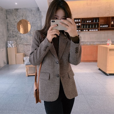 アウター デート ジャケット 上着 袖あり 長袖 かわいい 大人可愛い きれいめ シンプル カジュアル 大人 上品 おしゃれ お洒落 主役級 存在感 柄 春 秋 10代 20代 30代 レディース