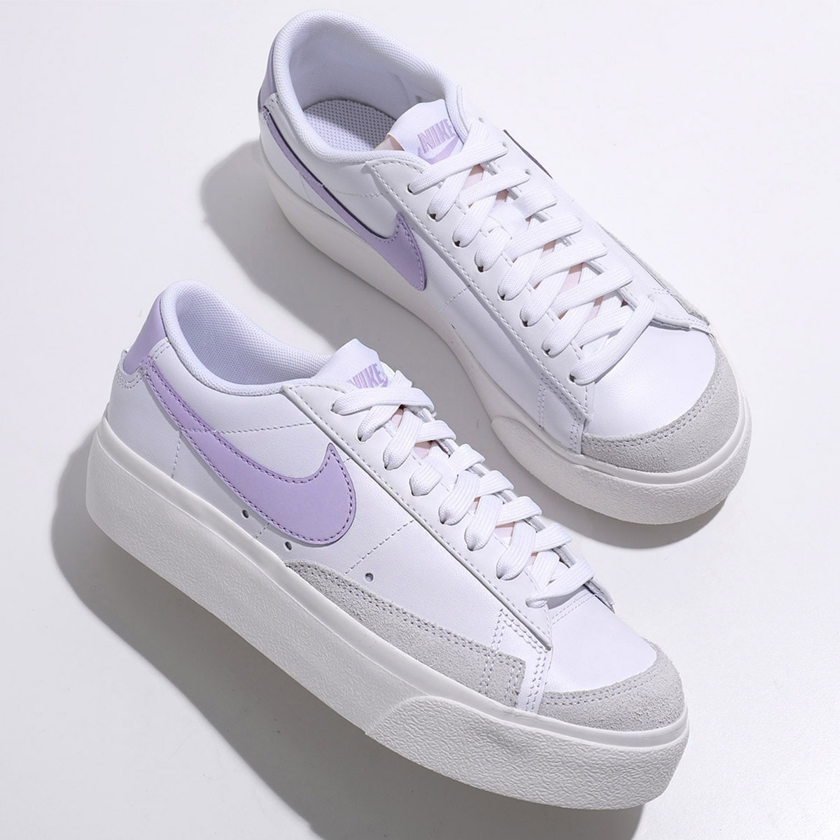 NIKE ナイキ スニーカー W BLAZER LOW PLATFORM ブレーザー ロウ プラットフォーム DJ0292 レディース ローカット ロゴ 厚底 シューズ 靴