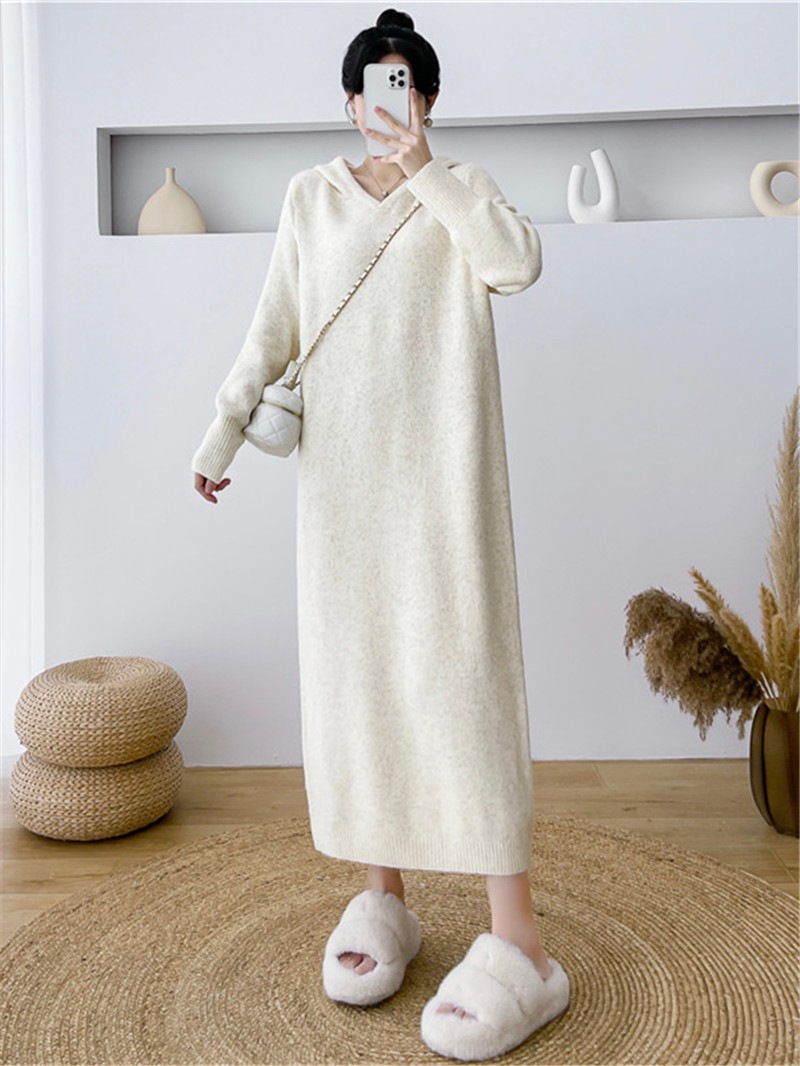 セーターのスカートの内側のフード付きニットドレスの女性の秋と冬の長い韓国の緩いセーターのドレスのプレミアム感