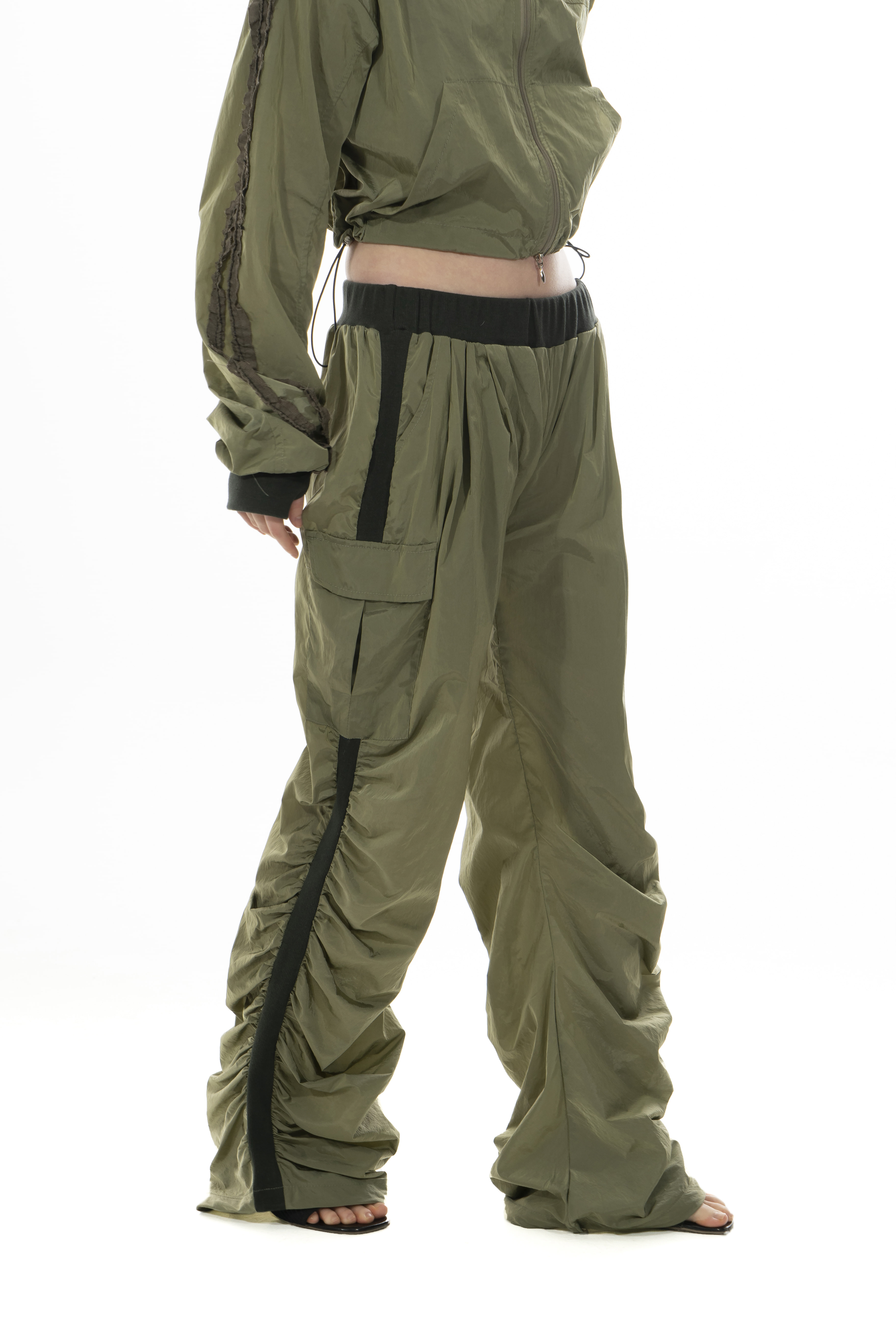 高質 SS [KHAKI] ZIP-UP TWO-WAY CROP NYLON 22 モッズ・ミリタリー