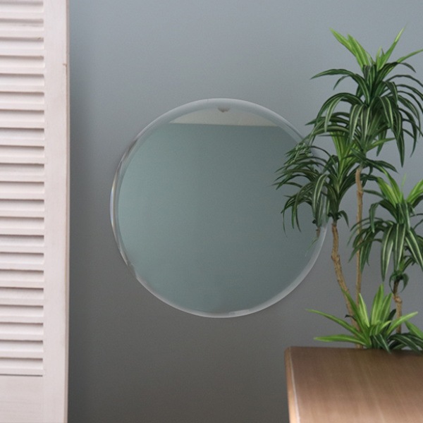 ミラー 壁掛け 直径50cm ウォールミラー 丸 円形 ノンフレーム 鏡 面取り 飛散防止 姿見 壁掛けミラー 壁 吊り下げ 壁掛け鏡 フチなし 玄関 リビング 化粧鏡 おしゃれ かがみ 7,369円