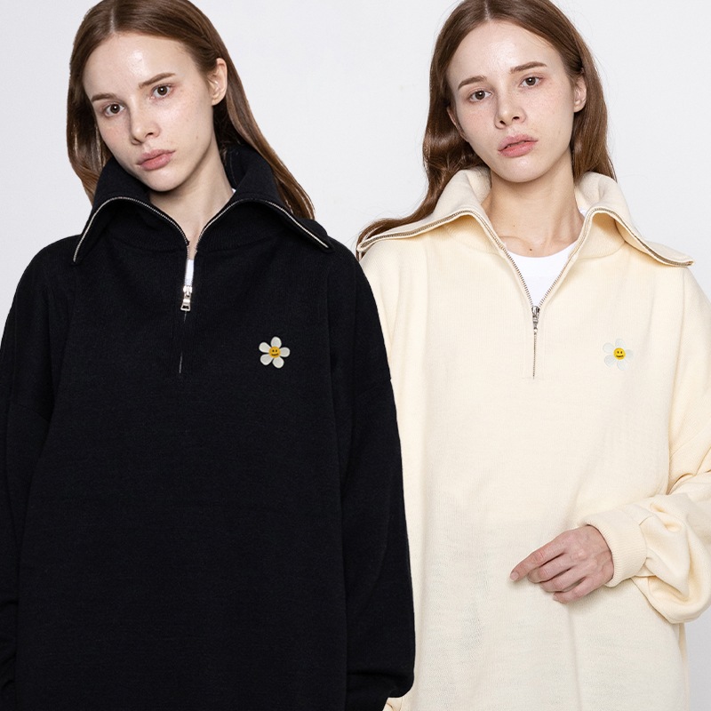 [UNISEX]White Flower Embroidery Oversized Collar Knit Zip-Up_2color