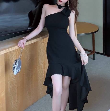 レディース ワンピース パーティードレス 袖なし オープンショルダー ワンショルダー フレア セミフレア コンサバ 肌見せ かわいい 大人可愛い きれいめ 上品 個性的 クール モード系 ラブリー
