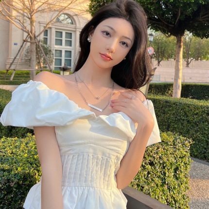 オフショルブラウス トップス ブラウス ショート ショート丈 袖あり 半袖 パフスリーブ オフショルダー オフショル かわいい 大人可愛い きれいめ シンプル カジュアル 大人 上品 おしゃれ お洒落