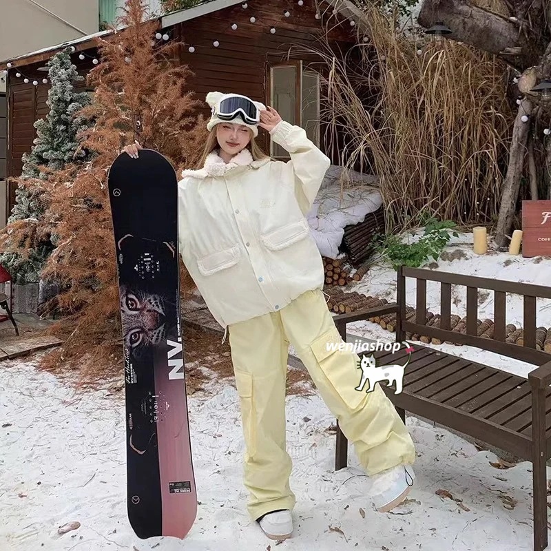 スノーボードウェア 2025 上下セット メンズ レディース アウター ジャケット パンツ ズボン 無地 3Ｌ ウィンタースポーツ スノーウェア スキーウェア スノボウェア韓国風 防水防風防寒