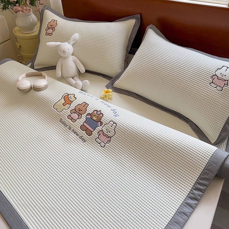 A類天冷感冷たい豆豆の涼席3点セットカートゥーンの氷のシルクの寮のエアコン席の柔らかいシートは機械で洗うことができます 7,136円