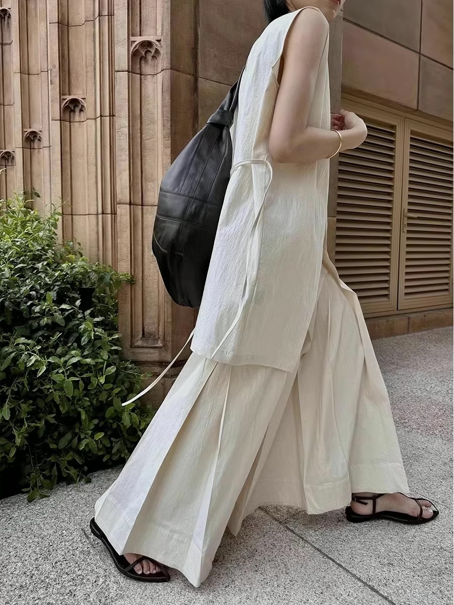 【セットアップ】スリットベスト＋プリーツスカート ノースリーブ 上下セット. set up ジレ スカート 大人女子 20代 30代 40代 a4745