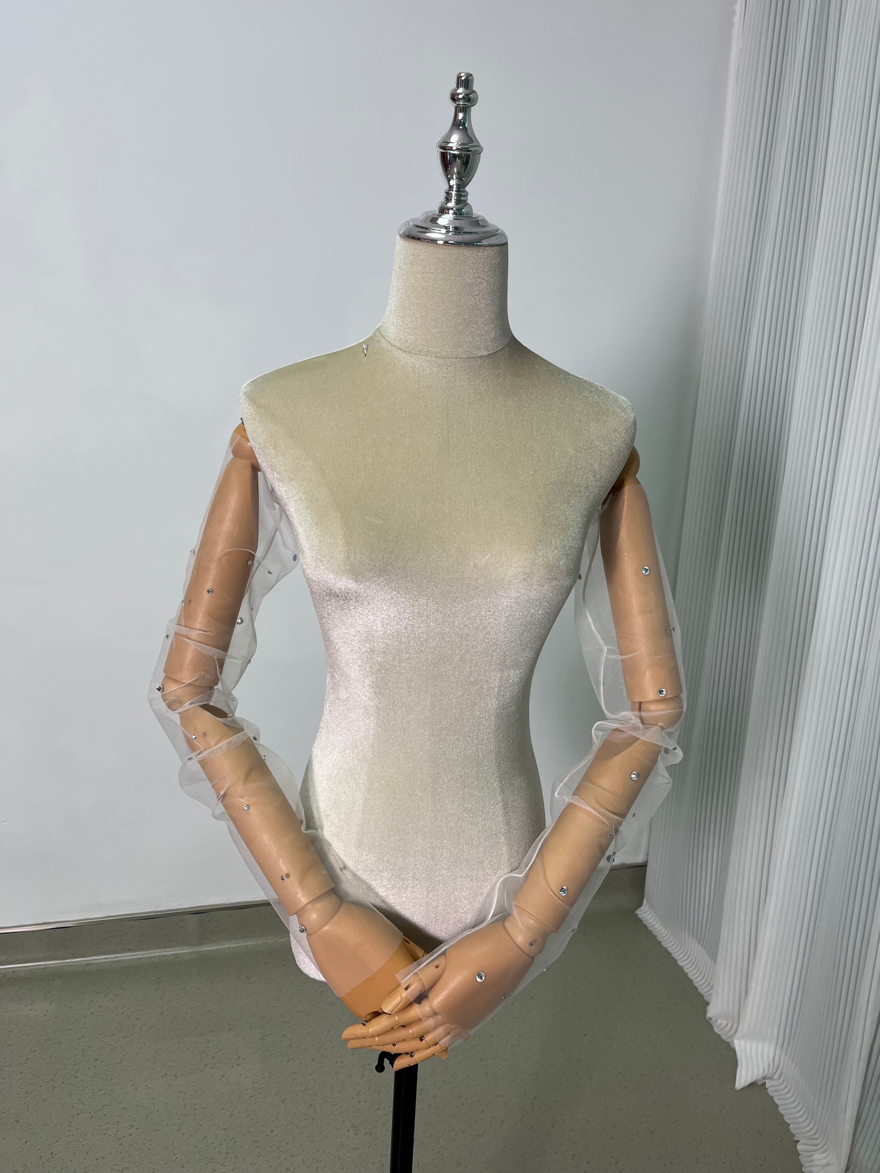 グローブ キラキラのハンドビーディング ロングスリーブ フリーサイズ 花嫁 グローブ 二次会