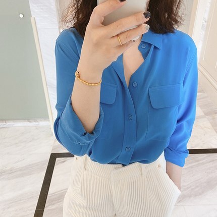 トップス シャツ ショート ショート丈 袖あり 長袖 Vネック 襟付き Aライン 綿 大人可愛い きれいめ シンプル カジュアル 大人 上品 おしゃれ お洒落 こなれ感 ラフ 主役級 存在感