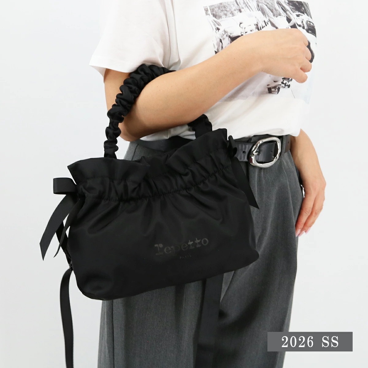 ナイロンショルダーバッグ B0389 Petitベサスバッグ ENTRECHAT ハンドバッグ 2way ロゴ リボン BLACK 黒 ブランド