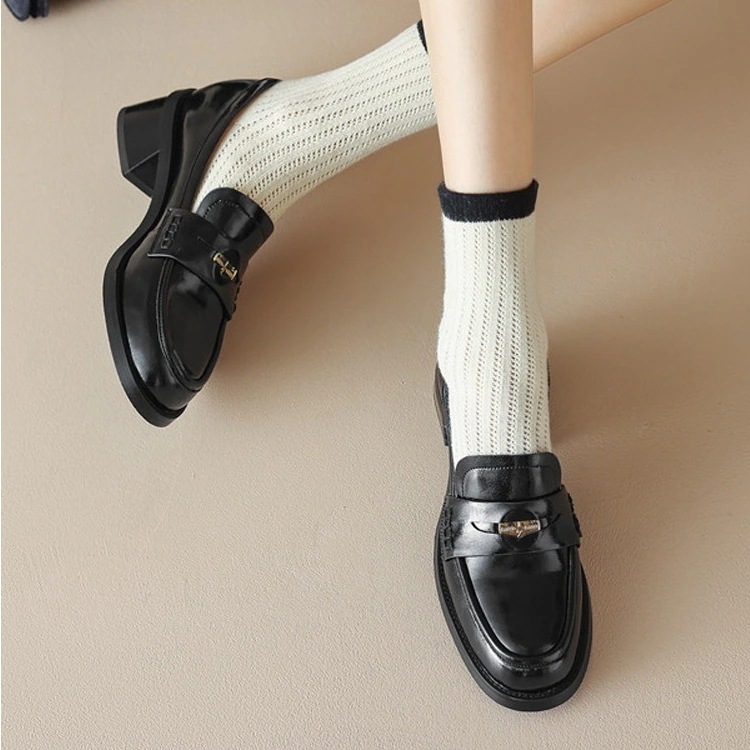 フランスのレトロパンプスローファー 楽ちんフラットパンプス 24早