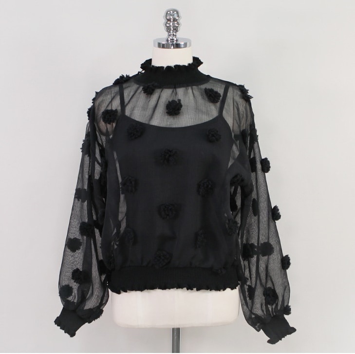 K105.ドット刺繍シースルーブラウス（ブラック）