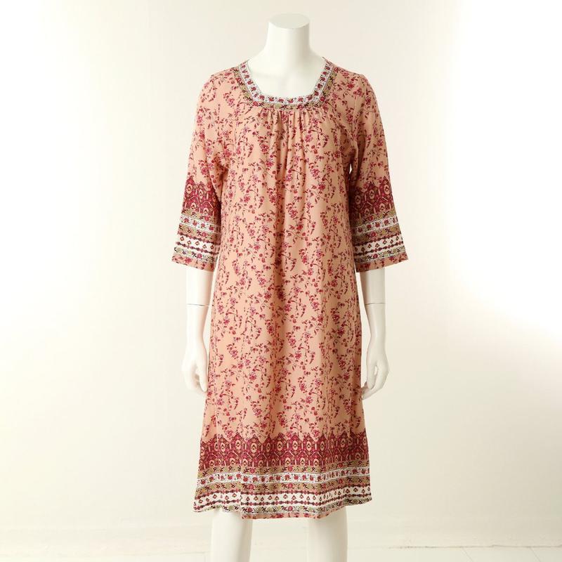 軽いレーヨン花ボーダー捺染女性イージーウェアワンピース(WGN367W)