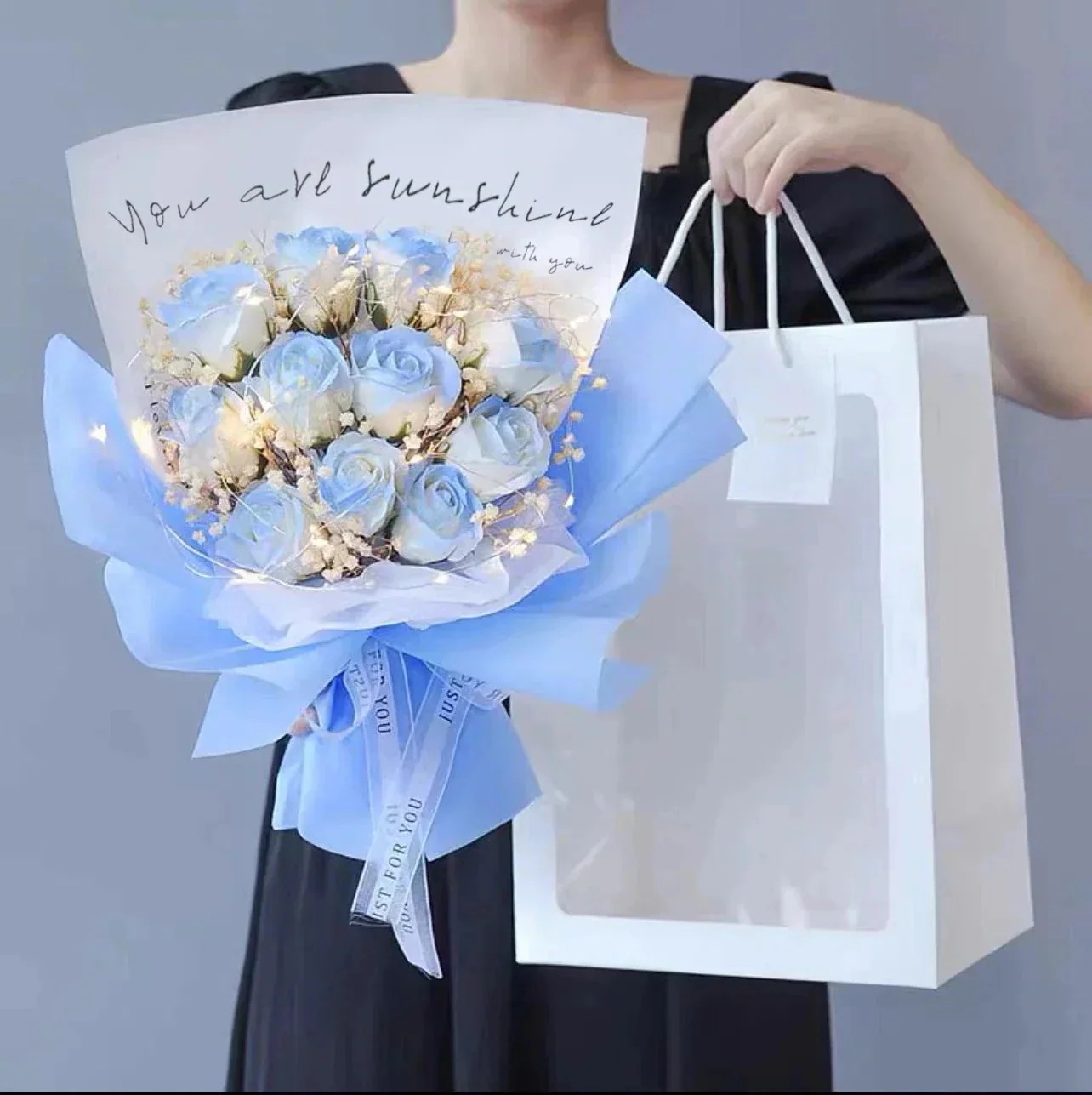 誕生日プレゼント 花 青 ソープフラワー 母の日ギフト フラワー 卒業式 薔薇 結婚祝い ブリザーブドフラワー秋冬の最新 新しいデザイン！花束 彼女 造花