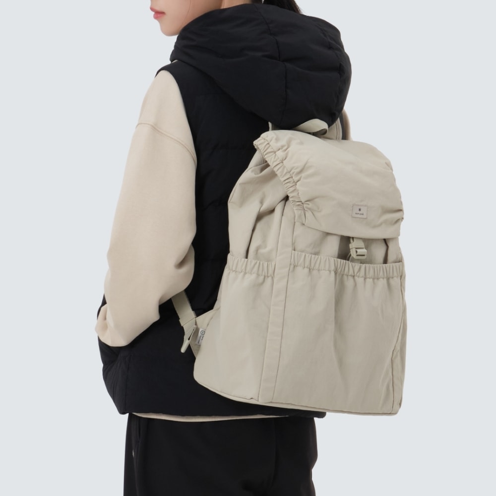 スノーピークアパレルキャンプバックパック 17L ライトベージュ (S25ZUCBP10)