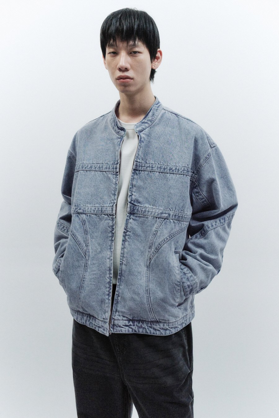 【INSILENCE】 DIVIDED PANEL DENIM BIKER JACKET : LIGHT BLUE