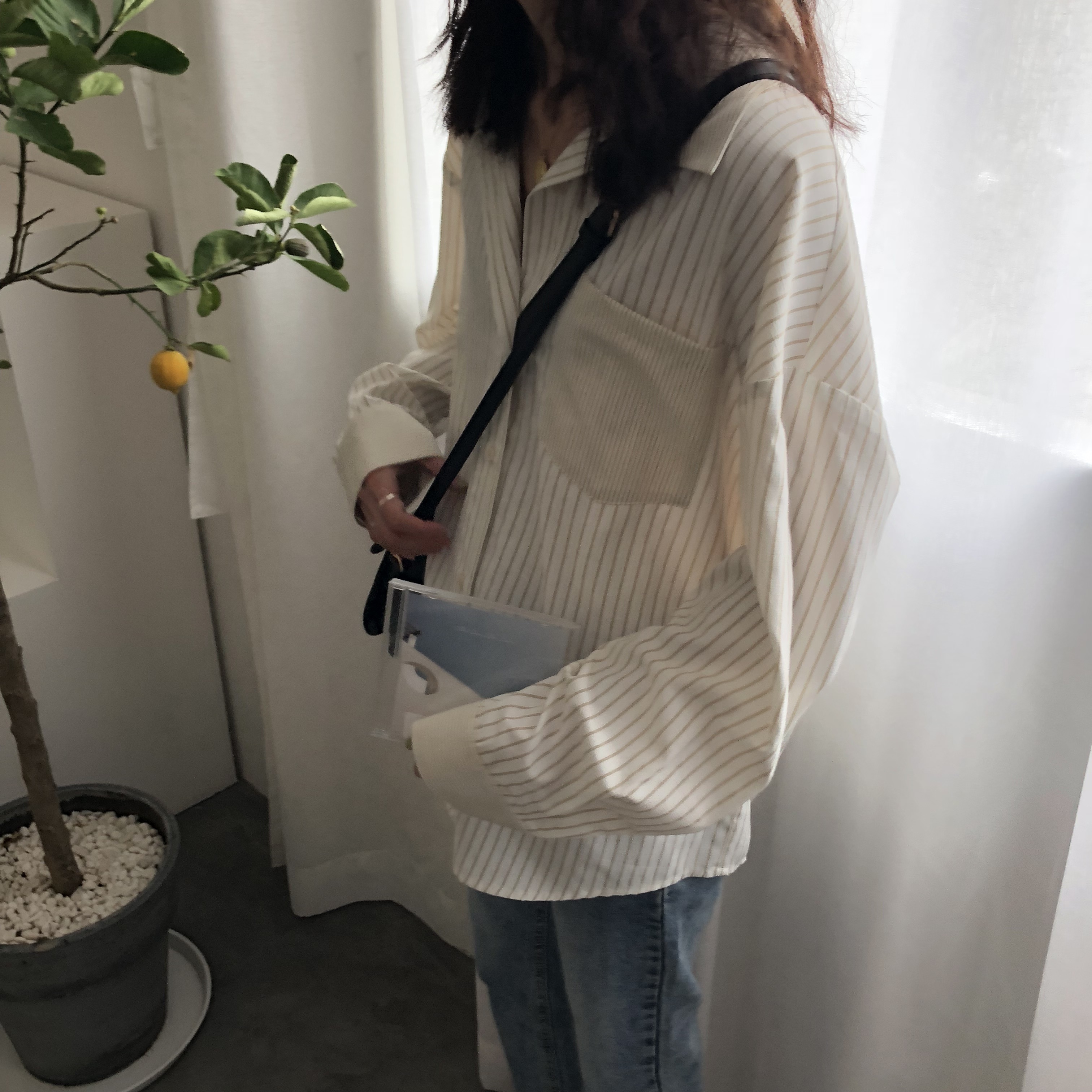 ストライプシャツ シンプル 着回し 抜け感 オトナ女子 0384t