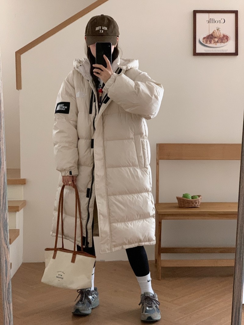 オフシーズン韓国版レディースミドル丈ダウンジャケット膝上2025冬新作東北厚みカップルジャケットトレンド