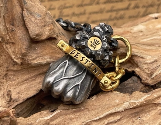 ハンドメイドオリジナルデザインカスタムシルバーウェア Fist of Fate 925 スターリングシルバーメンズペンダントネックレスペンダント