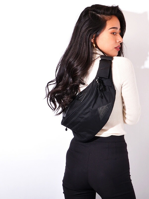 ショルダーバッグ ボディバッグ ミニファニー URBAN MINI FANNY 2592102