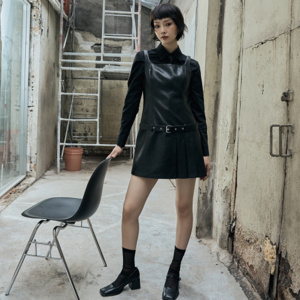 ミックスフェイクレザービスチェドレス_MIWOET01G