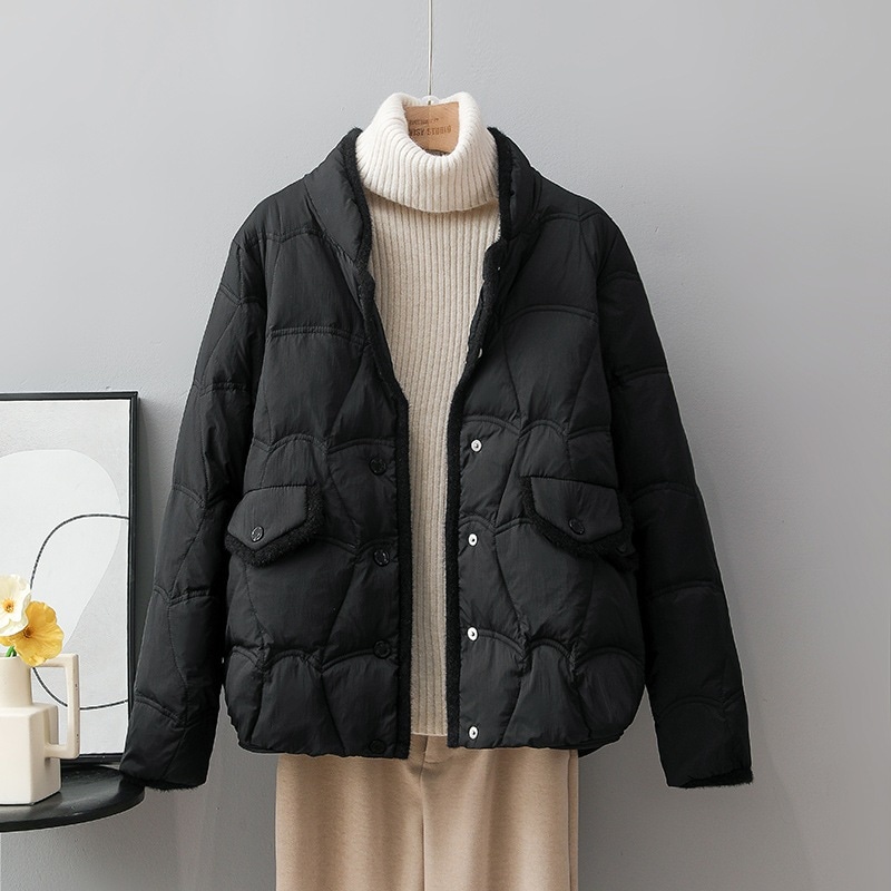 女性のショートダウンジャケット 2025 新しいスタイル小さい薄い小さい香りのよいスタンドカラーレース冬コートトレンディ