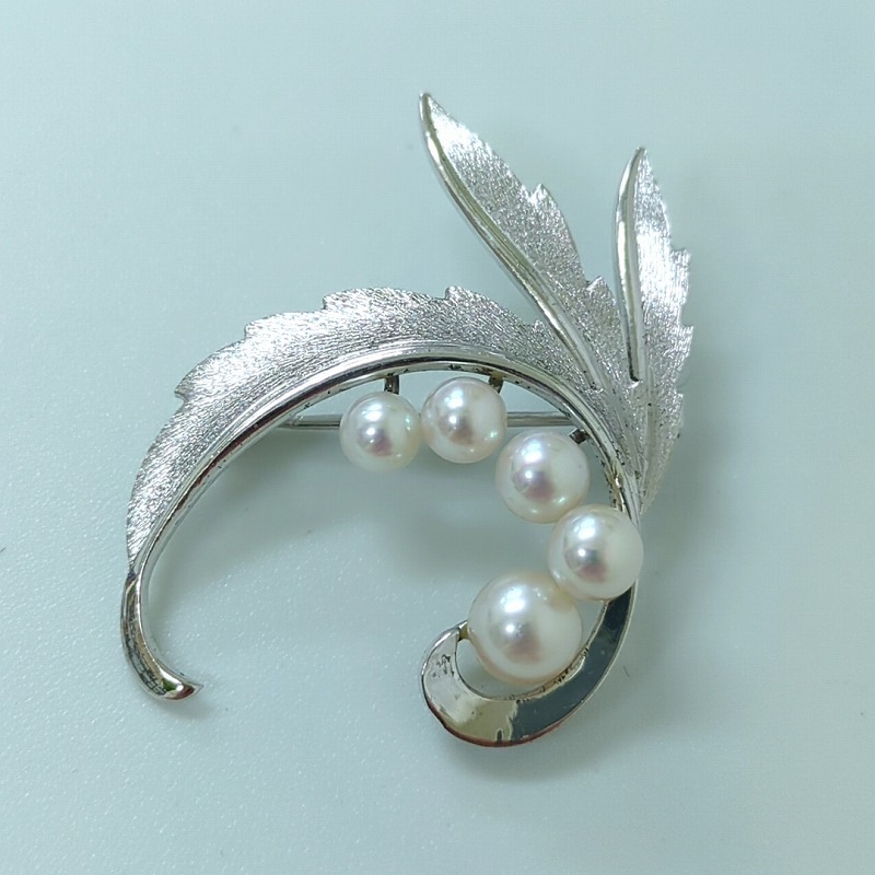 【中古】MIKIMOTO ミキモト　パール　ブローチ　シルバーカラー