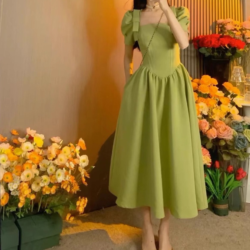 ワンピース ワンピドレス 膝下 ミモレ ミモレ丈 半袖 パフスリーブ スクエアネック スリム 切り替えデザイン ギャザー リボン かわいい 大人可愛い きれいめ シンプル カジュアル 大人 上品