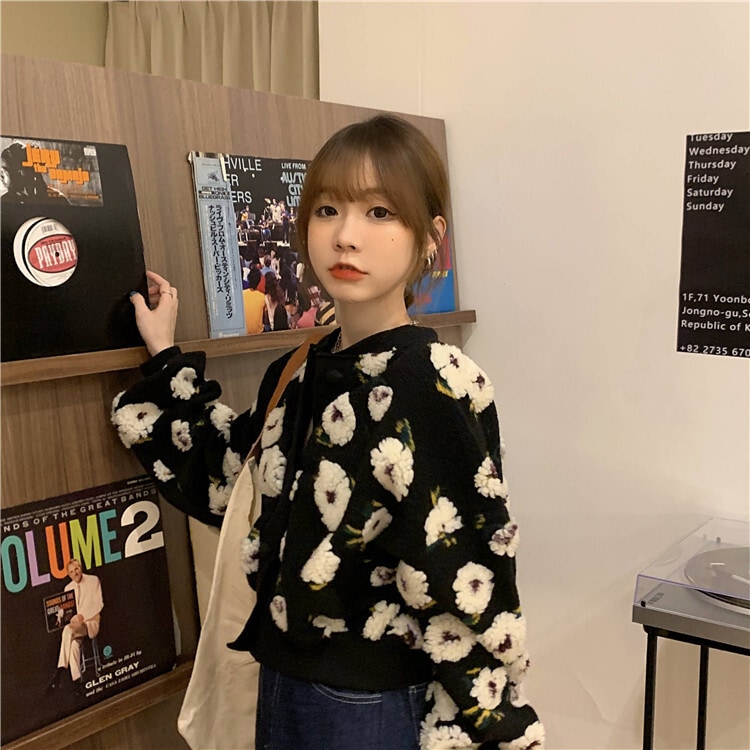 トップス カーディガン ショート丈 長袖 ラウンドネック 襟なし かわいい 大人可愛い 花柄 秋 冬 10代 20代 レディース お出かけ 重ね着 オルチャン ファッション ブラック ピンク