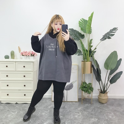 トップス デート パーカー フーディー 袖あり 長袖 かわいい 大人可愛い きれいめ シンプル カジュアル 大人 上品 おしゃれ お洒落 主役級 存在感 春 秋 10代 20代 30代 レディース