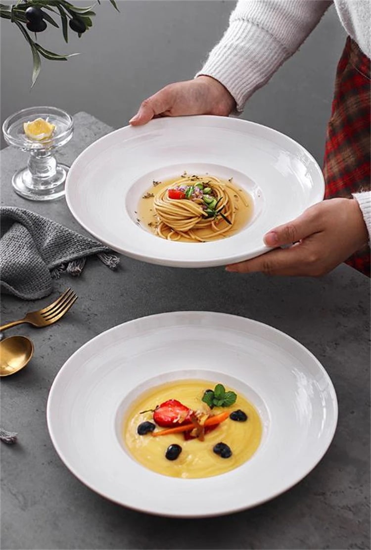 スタイル パスタ皿 洋食器 麦わら帽子皿 料理皿 円形料理皿 家庭用 飛行船スープ皿 セラミック皿 宴会場 大人気