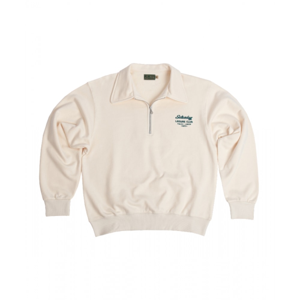 SATURNAY LEISURE CLUB サタデーレジャークラブロゴレジャーハーフジップアップスウェットシャツ (男女共用)-アイボリー