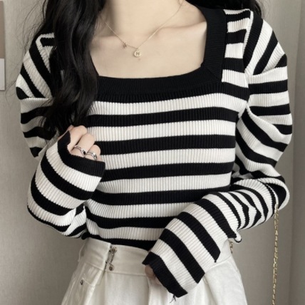 パフスリーブニットセータ トップス セーター 袖あり 長袖 スクエアネック 襟なし タイト 細身