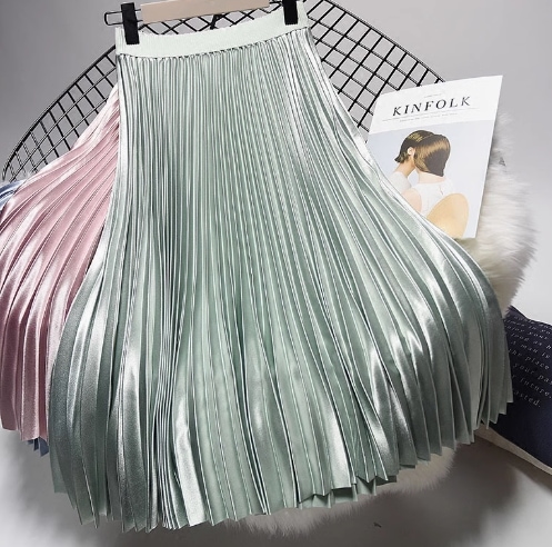 レディース スカート ボトムス プリーツスカート 膝下 フレア Aライン フェミニン プリーツ ハイウエスト サテン きれいめ シンプル 上品 おしゃれ レトロ アジアン 無地 春 夏 秋