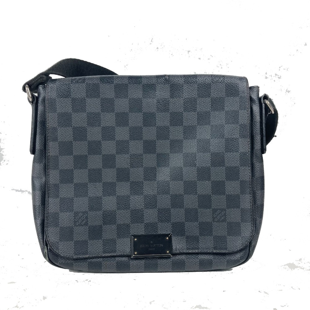 ショルダーバッグ N41260 ディストリクトPM ダミエグラフィット 斜め掛け 肩掛け フラップ ダミエグラフィットキャンバス ブラック