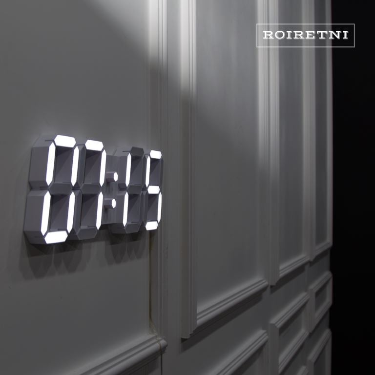 ホワイトスマートLEDデジタル 壁掛け時計 / 掛け時計 / ウォールクロック