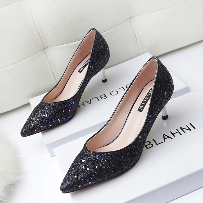 お嬢さま ミドルヒール ５cmヒール 結婚式 パーティーパンプス ウエディングシューズ ブラック blingbling ゴルード 花嫁 疲れない 入園式 レディース 入学式 女っぽ キラキラ パンプ