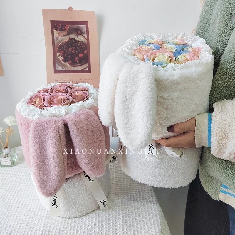 ネットセレブ うさぎ耳 バラの花束 永遠の花 バレンタインデー 誕生日プレゼント 感のある彼女 ガールフレンド 女子 上級者向け