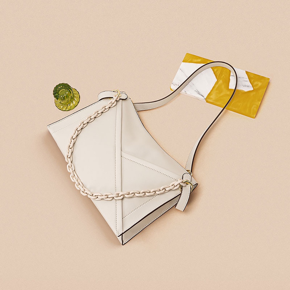 【本革 4カラー キーホルダーを贈る】ショルダーバック 軽量 レディース ボストンバッグ 旅行カバン トートバッグ メッセンジャーバッグ おしゃれ 大容量 防水 軽量 斜めかけ ハンドバッグ ベル