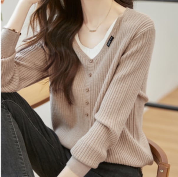 トップス ニットソー セーター 袖あり 長袖 レディース 個性的 可愛い 大人 きれいめ シンプル カジュアル 上品 おしゃれ 主役級 存在感 春 秋 冬 10代 20代 30代 学生 公園 OL