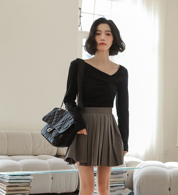 トップス デート モテアイテム カットソー ロンT 長袖 アシンメトリー 可愛い きれいめ 上品 おしゃれ かっこいい 可愛い ラブリー キュート ガーリー クール モード系 セクシー