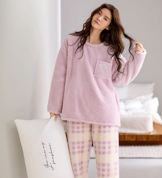 レディース ルームウェア パジャマ 部屋着 寝巻き ロングパンツ ロング 丈長 長袖 ラウンドネック 襟なし ノーカラー ストレート フェミニン もこもこ ふわふわ ふっくら ポケット ハイウエスト