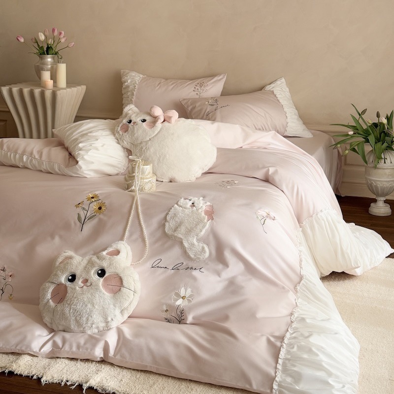 ガールハート漫画猫の刺繍100ピュアコットンロングワイヤーコットンキルトカバーベッド 17,010円