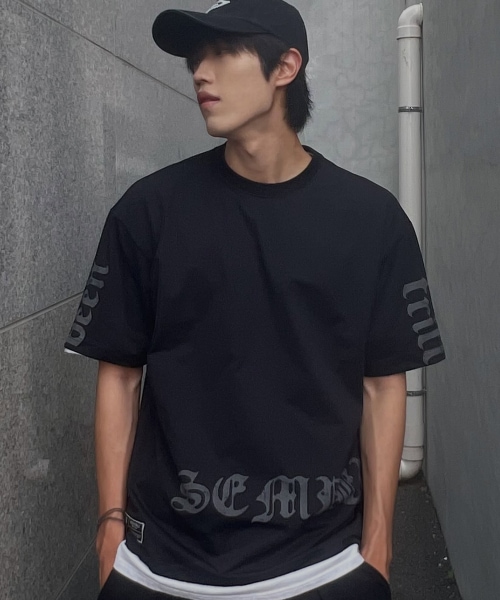 BEENTRILL ゴシックレタリングオーバーフィットメッシュTシャツ (ブラック)