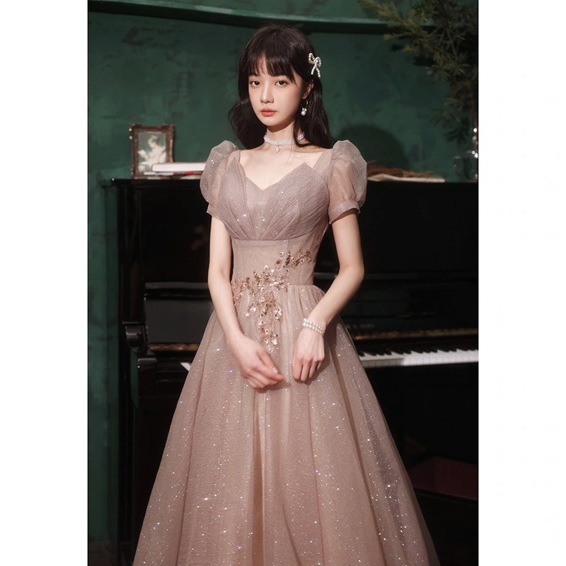 大人の女性のためのハイエンドトーストイブニングドレスライトラグジュアリーニッチフレンチハイエンドセンスエンゲージメントアートテストブライズメイドホストプリンセスドレス