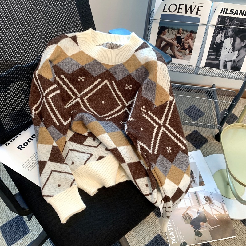 トップス ニット セーター ニットソー プルオーバー 袖あり 長袖 Uネック ラウンドネック 幾何学 ジオメトリック柄 ひし形 柄 ノスタルジック レトロ かわいい 可愛い きれいめ シンプル