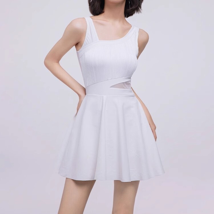 水着 レディース ワンピース 大人可愛い きれいめ シンプル ナチュラル 大人っぽい おしゃれ クール スタイリッシュ かっこいい トレンド 無地 リゾート 旅行 温泉 プール 夏 海 美脚 脚長