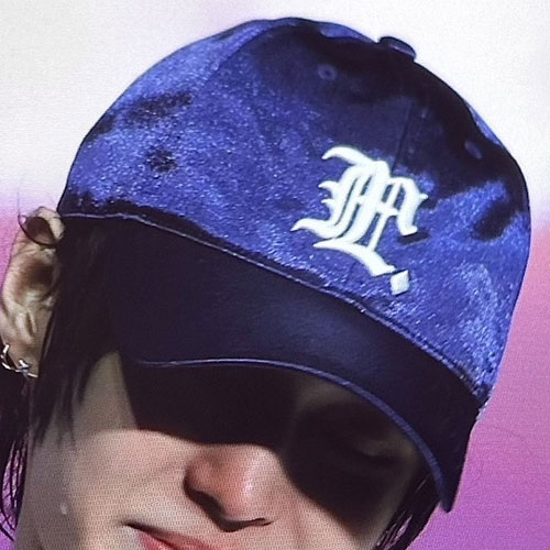 [正規品] RIIZE ウォンビン 着用！GOTHIC SATIN 6PANEL CAP - NAVY color
